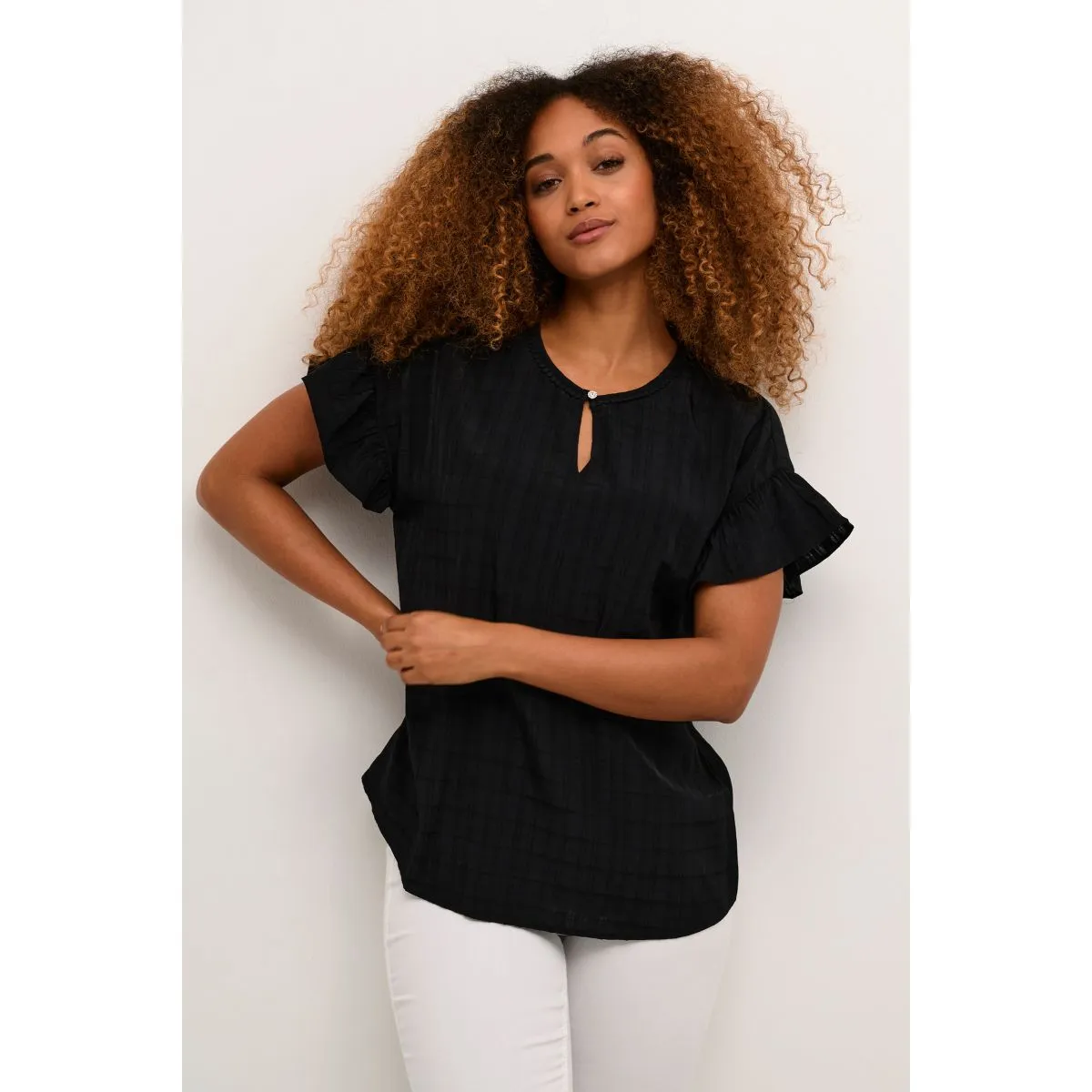 Ellas Capsleeve Black