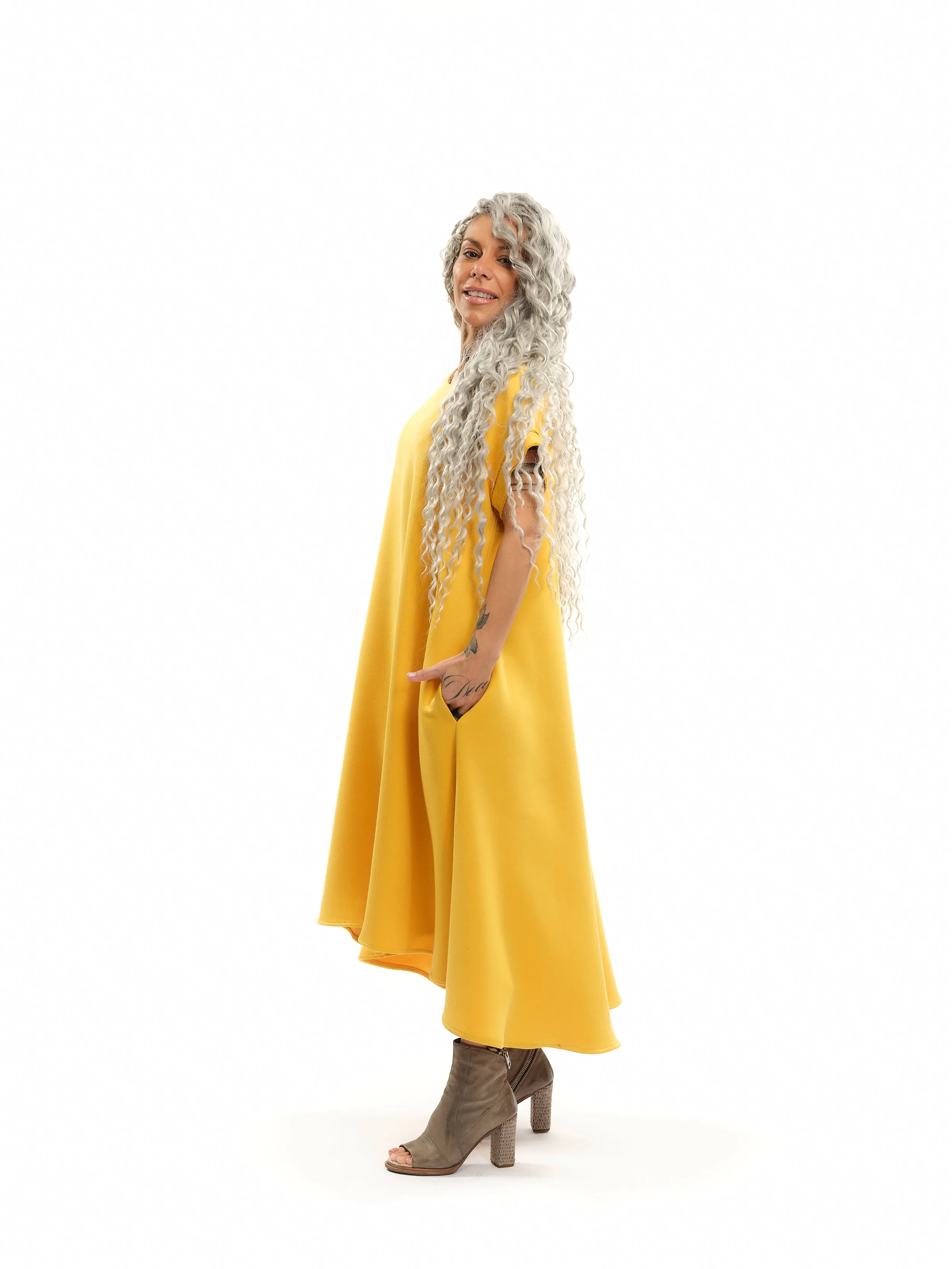 Relaxed Yellow Midi Dress