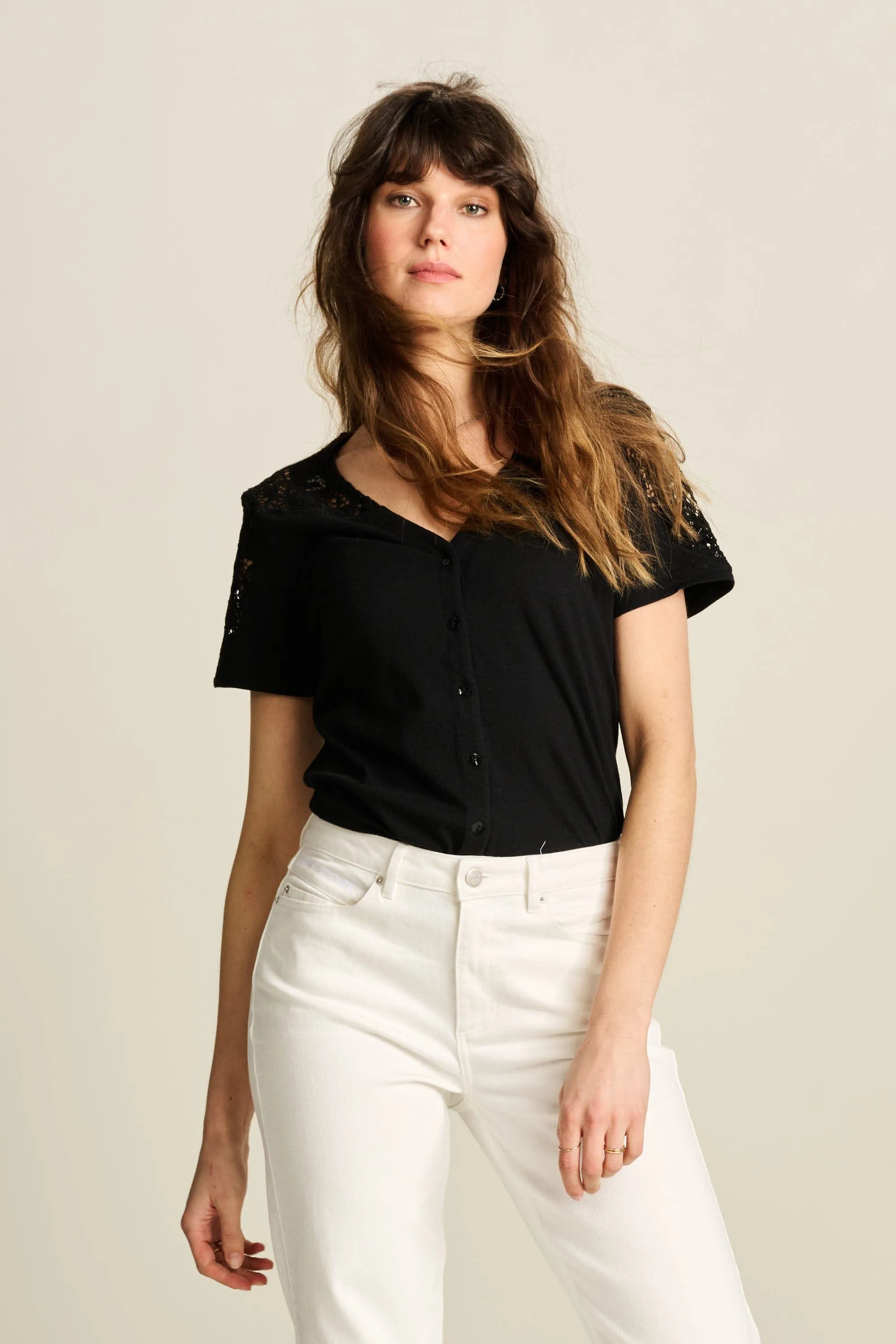 TSHIRT - Ellen Black