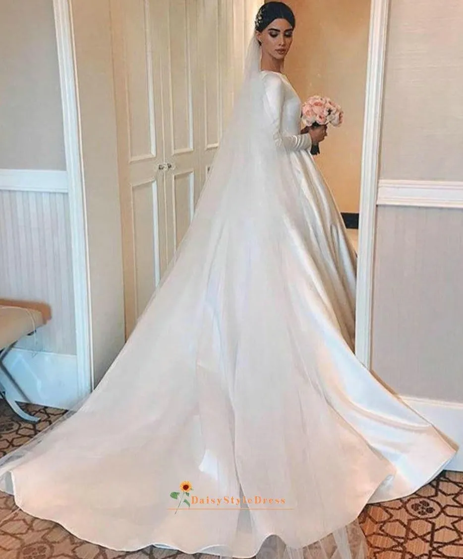 Vintage Modest Ball Gown Long Sleeve Wedding Dress