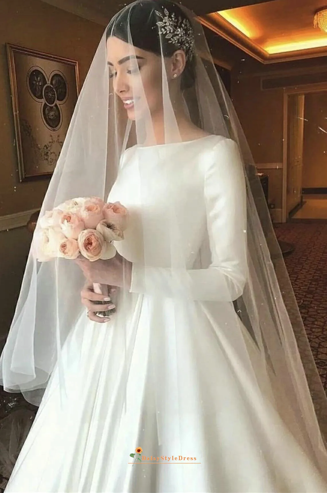 Vintage Modest Ball Gown Long Sleeve Wedding Dress