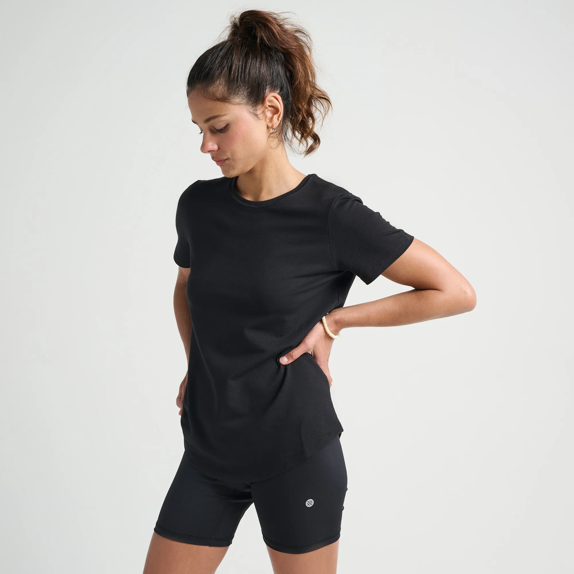 WOMEN'S GET SET PERFORMANCE T-SHIRT